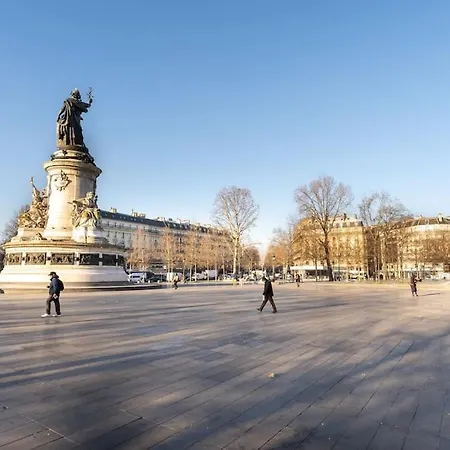 Lumineux. Studio Republique/bastille, Marais דירה